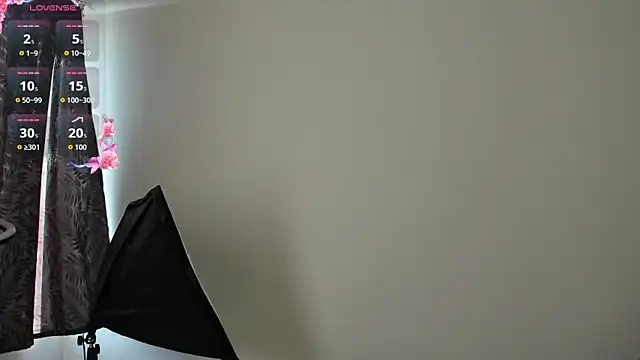 ValeStone online show from October 30, 2025, 9:04 pm