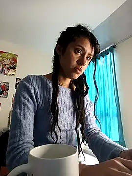 caramel doll   online show from October 16, 2025, 7:48 pm