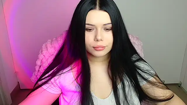 Mona Esty online show from October 12, 2025, 5:12 pm