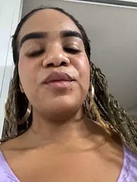 Snapshot of ScarletMusk chatting on April 22, 2026, 8:32 pm ScarletMusk online show from April 22, 2026, 8:32 pm