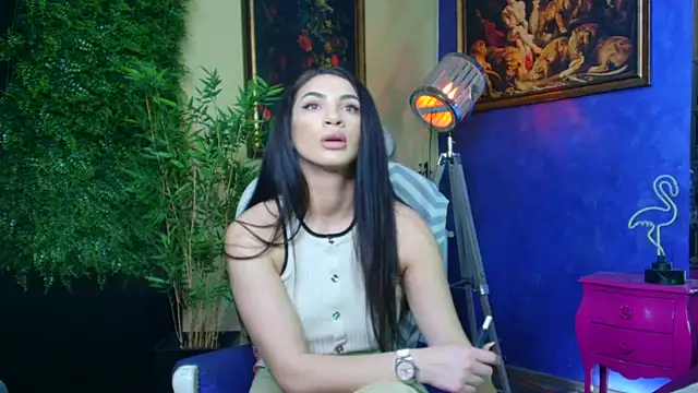 nicolepalmer online show from November 7, 2025, 1:55 pm