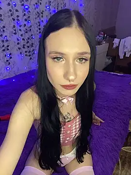 Kisa-Lisa  online show from November 13, 2025, 3:55 pm