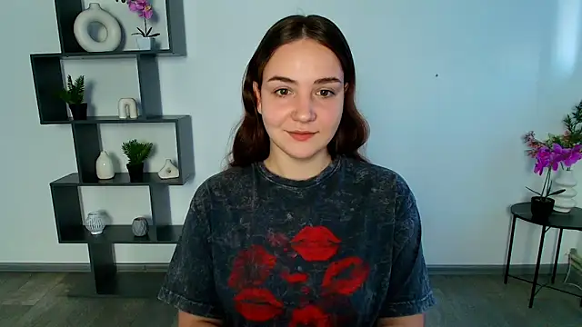 OliviaMontgommery online show from November 22, 2025, 6:01 am