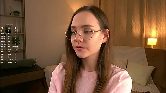 Snapshot of SweetSaraPie chatting on February 23, 2026, 5:54 pm SweetSaraPie online show from February 23, 2026, 5:54 pm