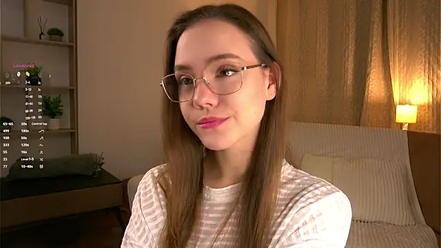 Snapshot of SweetSaraPie chatting on March 13, 2026, 6:03 pm SweetSaraPie online show from March 13, 2026, 6:03 pm