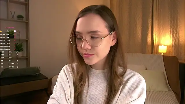 Snapshot of SweetSaraPie chatting on April 11, 2026, 6:12 pm SweetSaraPie online show from April 11, 2026, 6:12 pm