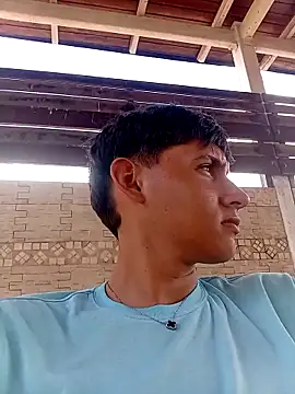 Luisneljc online show from February 22, 2026, 4:16 pm