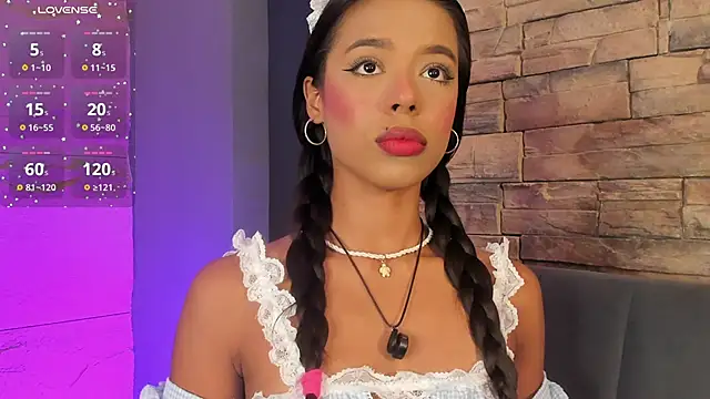 naomi hill1 online show from December 1, 2025, 10:15 pm