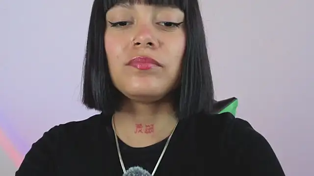 Qadeshoficial online show from October 13, 2025, 9:04 pm