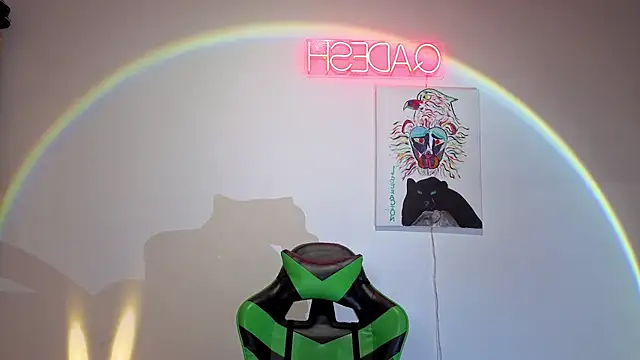 Qadeshoficial online show from November 22, 2025, 10:09 pm