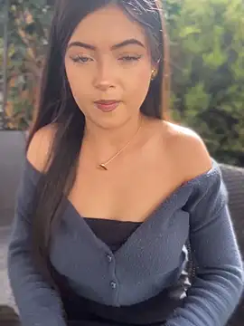 Snapshot of KyliePink_ chatting on October 11, 2025, 1:31 pm KyliePink  online show from October 11, 2025, 1:31 pm