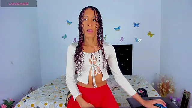 Tiffannydoll99 online show from April 17, 2026, 2:58 am