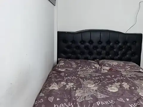 linnaskinyy online show from December 18, 2025, 4:40 am