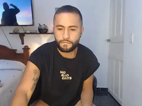 Snapshot of Sebastian_ferrer111 chatting on May 21, 2026, 10:50 pm Sebastian ferrer111 online show from May 21, 2026, 10:50 pm