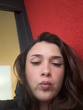 MayaVonDe online show from November 7, 2025, 3:12 pm