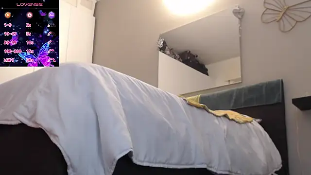 Spicypamy online show from December 18, 2025, 4:35 pm