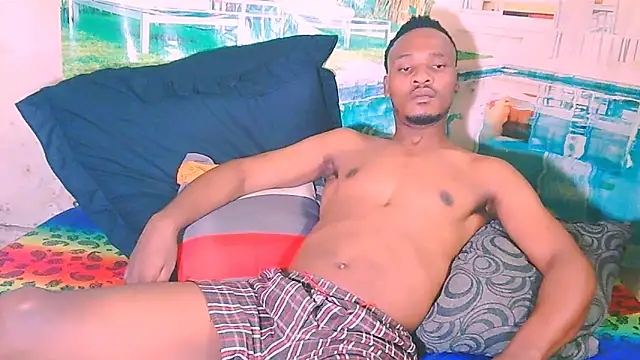 Snapshot of EbonyTiger69 chatting on February 3, 2026, 1:15 am EbonyTiger69 online show from February 3, 2026, 1:15 am