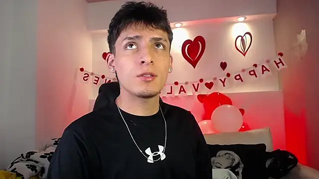 Snapshot of MateoMitchell chatting on February 17, 2026, 4:09 am MateoMitchell online show from February 17, 2026, 4:09 am