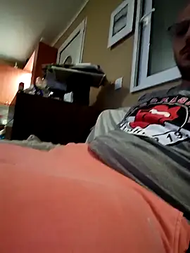 arksex32 online show from May 9, 2026, 8:36 pm