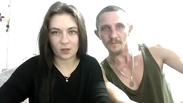 Twolatte1520 online show from January 11, 2026, 11:32 pm