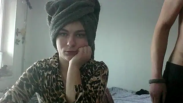 Twolatte1520 online show from February 4, 2026, 10:43 am