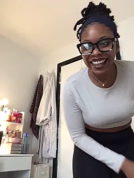 CurvyGoddessXxx online show from October 25, 2025, 8:55 am