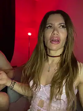 Snapshot of LyraEva chatting on October 10, 2025, 10:42 pm LyraEva online show from October 10, 2025, 10:42 pm