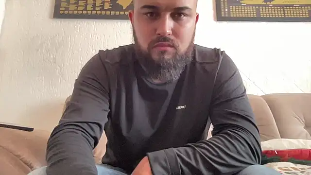 Snapshot of mayday2025m chatting on March 17, 2026, 5:05 pm mayday2025m online show from March 17, 2026, 5:05 pm