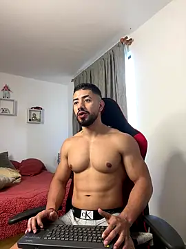 Ezzio Scolaro online show from January 6, 2026, 11:58 am