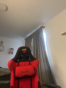 Ezzio Scolaro online show from February 26, 2026, 10:09 pm