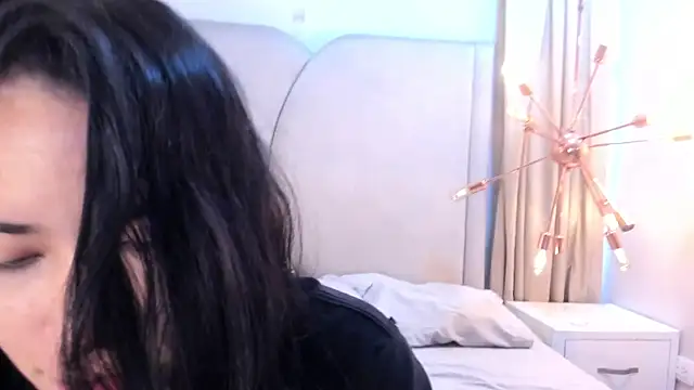 Snapshot of GeorginaFit chatting on November 19, 2025, 12:05 pm GeorginaFit online show from November 19, 2025, 12:05 pm