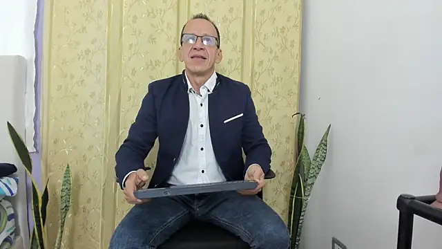  axelking  online show from April 17, 2026, 11:35 am