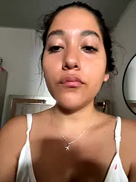 Snapshot of Nhefertary chatting on October 8, 2025, 2:36 pm Nhefertary online show from October 8, 2025, 2:36 pm