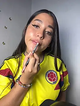 Snapshot of Nhefertary chatting on October 14, 2025, 9:26 pm Nhefertary online show from October 14, 2025, 9:26 pm