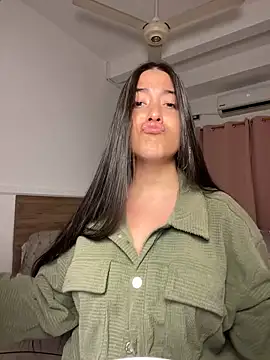 Snapshot of Nhefertary chatting on March 31, 2026, 12:01 am Nhefertary online show from March 31, 2026, 12:01 am