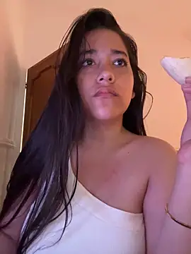 Snapshot of Nhefertary chatting on April 3, 2026, 3:10 pm Nhefertary online show from April 3, 2026, 3:10 pm