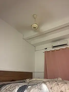 Snapshot of Nhefertary chatting on April 4, 2026, 10:51 pm Nhefertary online show from April 4, 2026, 10:51 pm