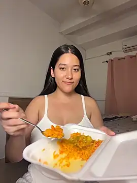 Snapshot of Nhefertary chatting on April 7, 2026, 12:55 am Nhefertary online show from April 7, 2026, 12:55 am