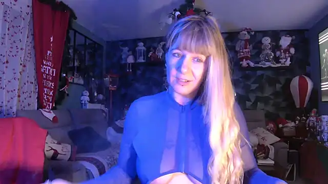 Snapshot of Delichieuse5 chatting on January 2, 2025, 8:24 pm Delichieuse5 online show from January 2, 2025, 8:24 pm