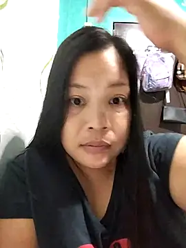 Snapshot of shyhotpinay_32 chatting on October 24, 2025, 2:02 pm shyhotpinay 32 online show from October 24, 2025, 2:02 pm