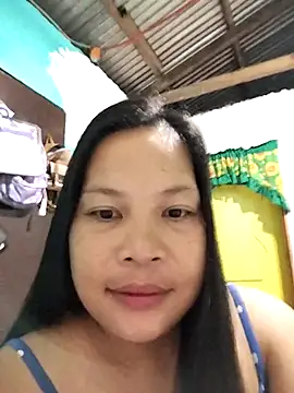 Snapshot of shyhotpinay_32 chatting on November 18, 2025, 8:57 pm shyhotpinay 32 online show from November 18, 2025, 8:57 pm