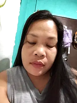 Snapshot of shyhotpinay_32 chatting on November 21, 2025, 9:13 pm shyhotpinay 32 online show from November 21, 2025, 9:13 pm