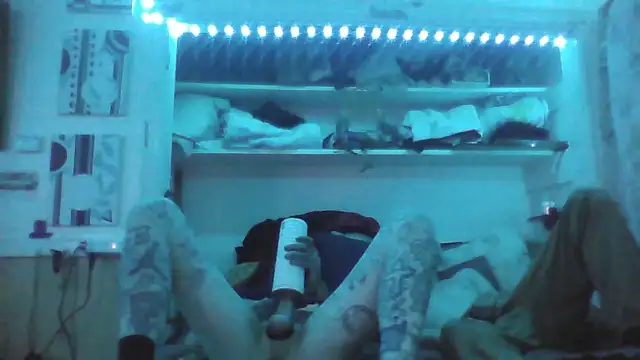 SWAGGDaddy93 online show from April 8, 2026, 7:30 am