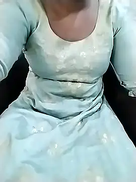 Snapshot of Rita_rani6 chatting on November 4, 2025, 3:27 am Rita rani6 online show from November 4, 2025, 3:27 am