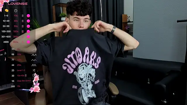 Cute Mike online show from February 24, 2026, 4:10 am