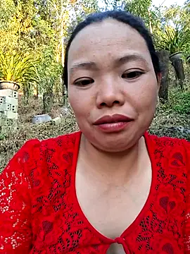 Snapshot of miomio-12 chatting on October 19, 2025, 9:43 am miomio-12 online show from October 19, 2025, 9:43 am