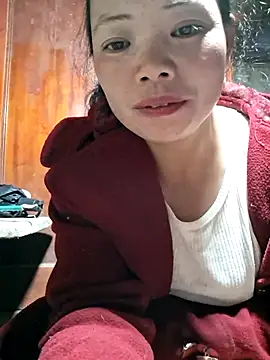 miomio-12 online show from November 14, 2025, 1:10 pm