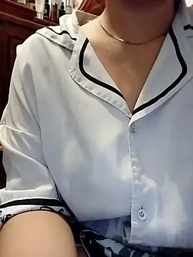 Babyloudi online show from November 18, 2025, 5:01 am