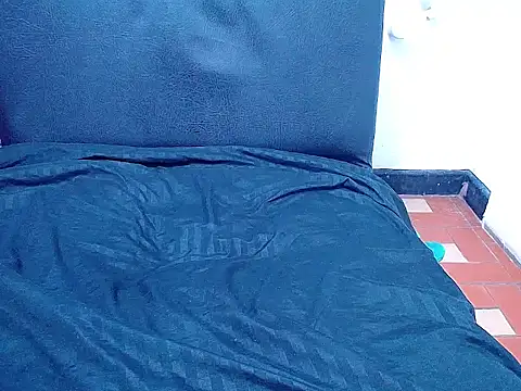 Biigg xxx online show from November 12, 2025, 4:13 am