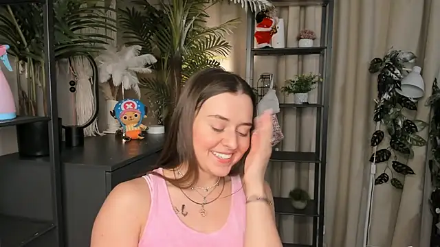 ThelmaJusto online show from February 2, 2026, 4:27 pm